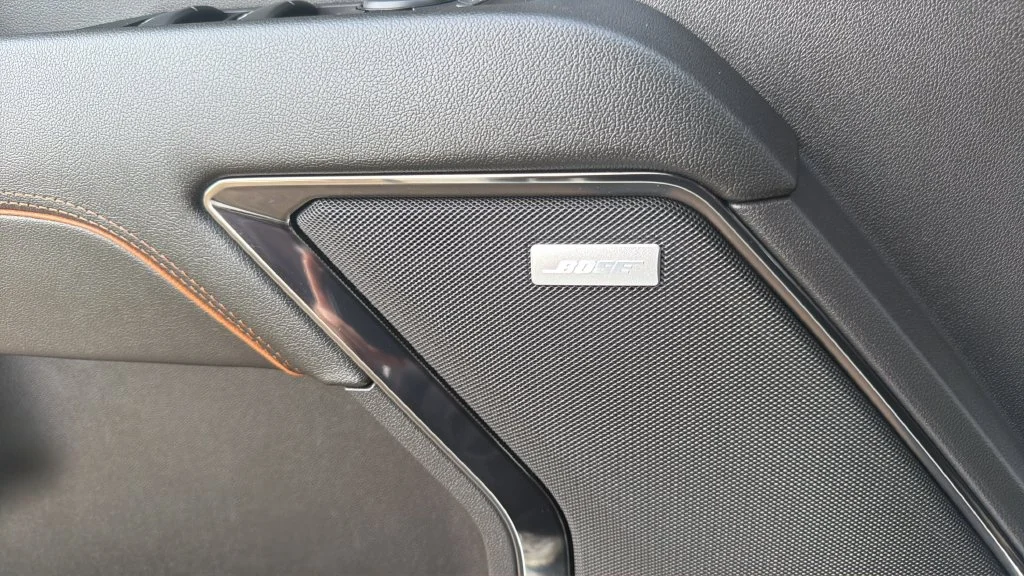 Used 2024 White GMC AT4 image 25