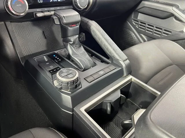 2024 Toyota Tacoma SR5 - Photo 20