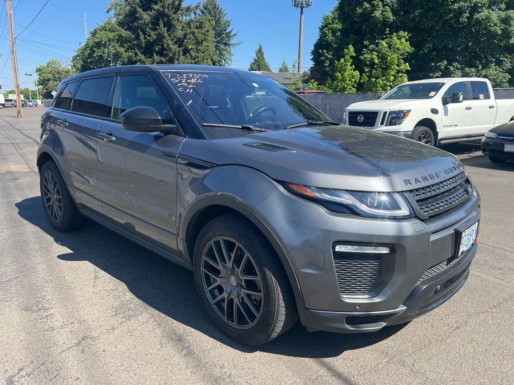 Used 2018 Gray Land Rover Landmark Edition image 1