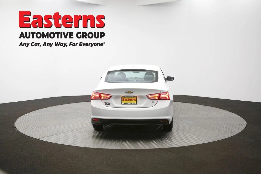 Used 2022 White Chevrolet LT image 33