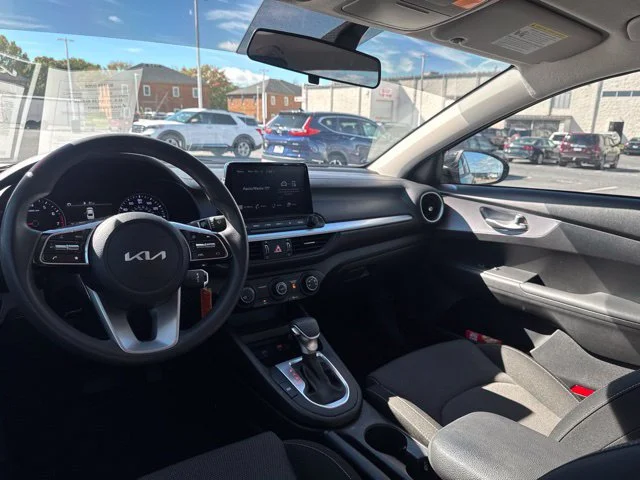 Used 2024 Black Kia LX image 11