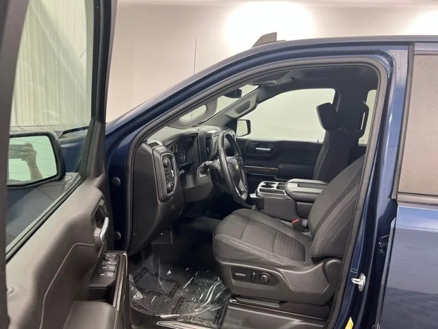 Used 2022 Blue Chevrolet LT image 11