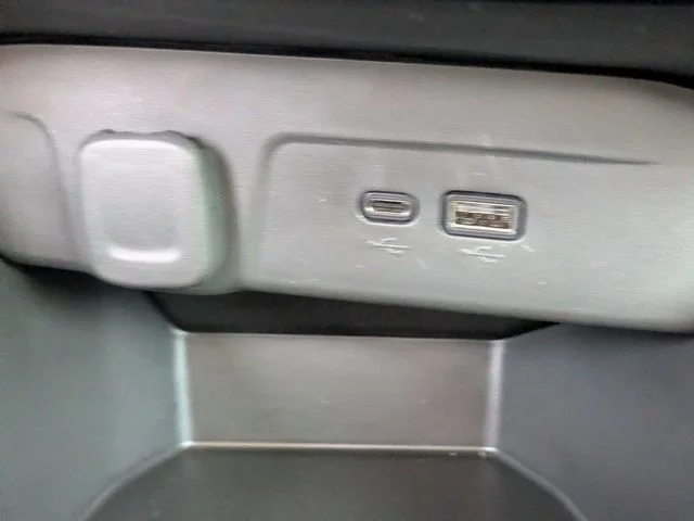 Used 2025 White Chevrolet LT image 22