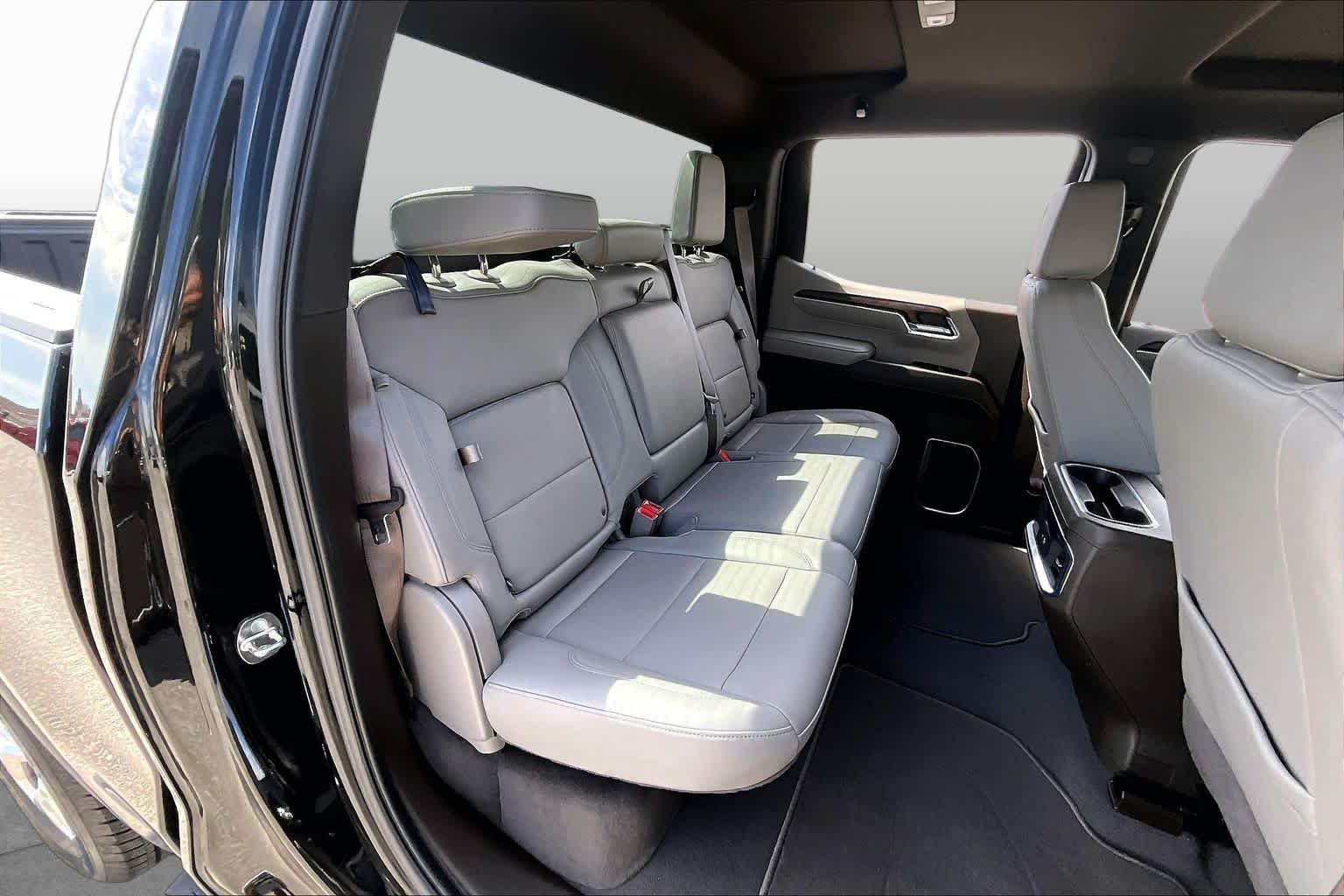 Used 2023 Onyx Black GMC SLT image 20
