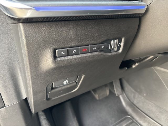 Used 2025 Silver Jeep Limited image 16
