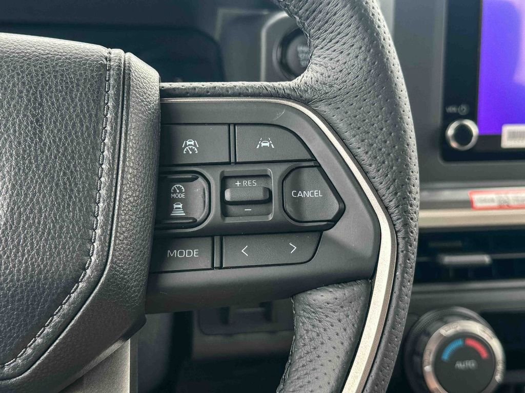 2025 Toyota Tacoma SR5 - Photo 16