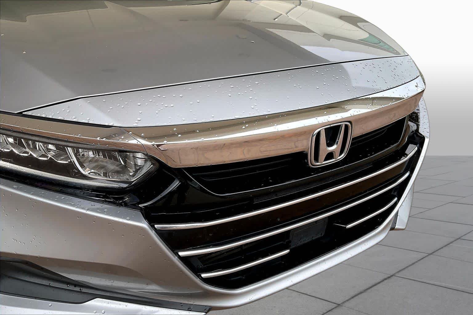 Used 2021 Lunar Silver Metallic Honda LX image 27