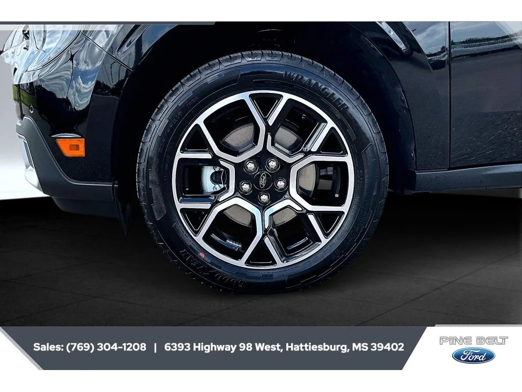 New 2026 Shadow Black Ford Lariat® image 7