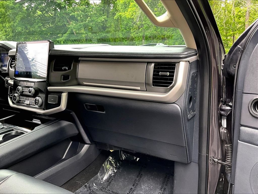 Used 2024 Gray Metallic Ford XLT image 13