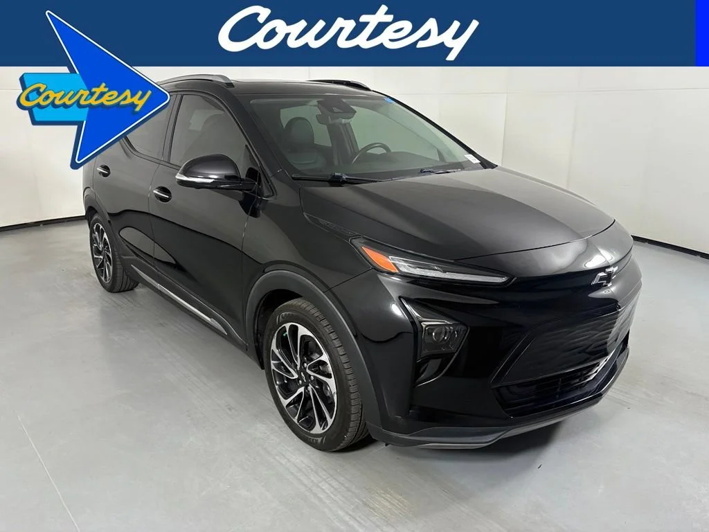 2022 Chevrolet Bolt EUV Premier's photo