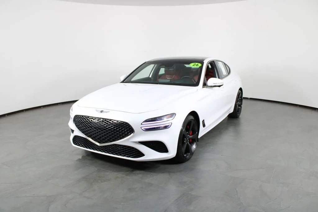 Used 2026 White Genesis 3.3T Sport Prestige image 2