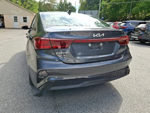 Used 2023 Gray Kia LXS image 8