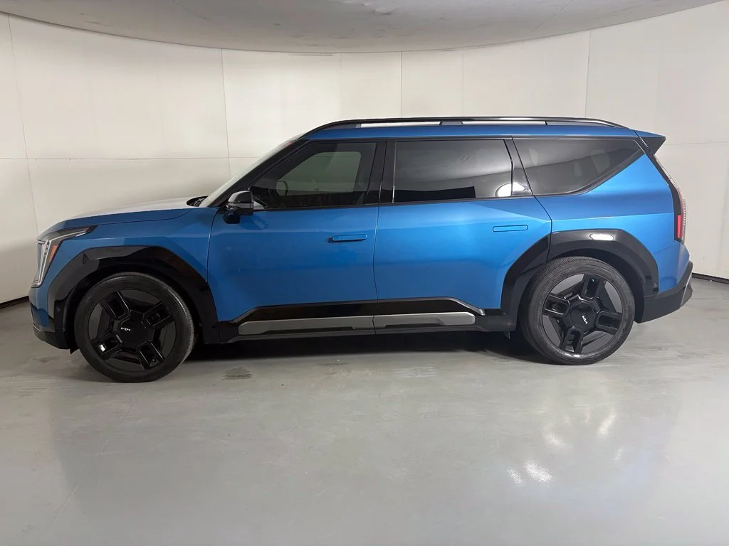 Used 2024 Blue Kia GT-Line image 5