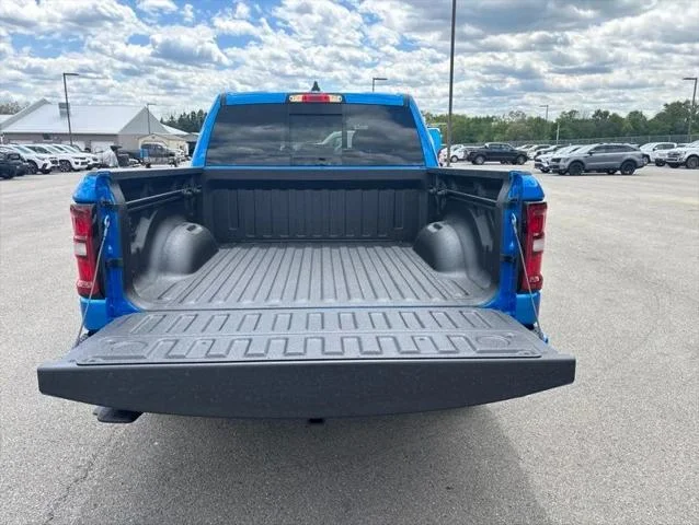 New 2026 Hydro Blue Pearl-Coat Exterior Paint RAM BIG HORN image 9