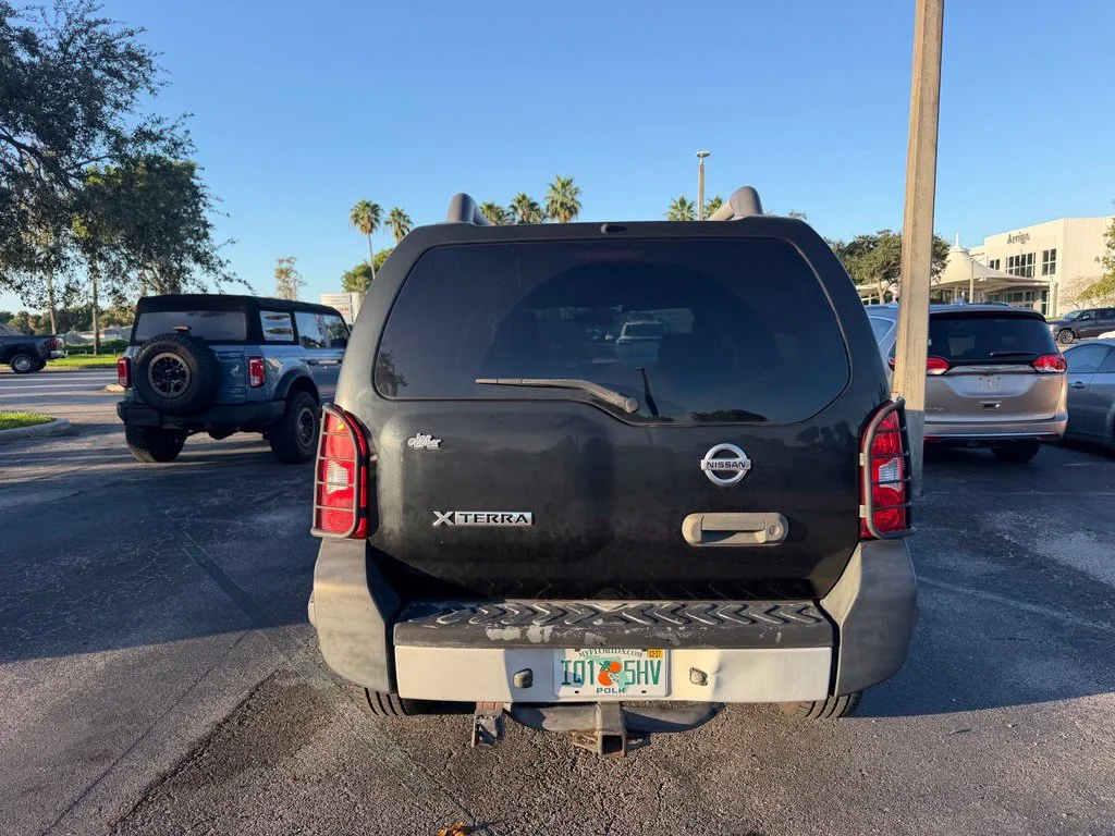 Used 2011 Super Black Nissan S image 6