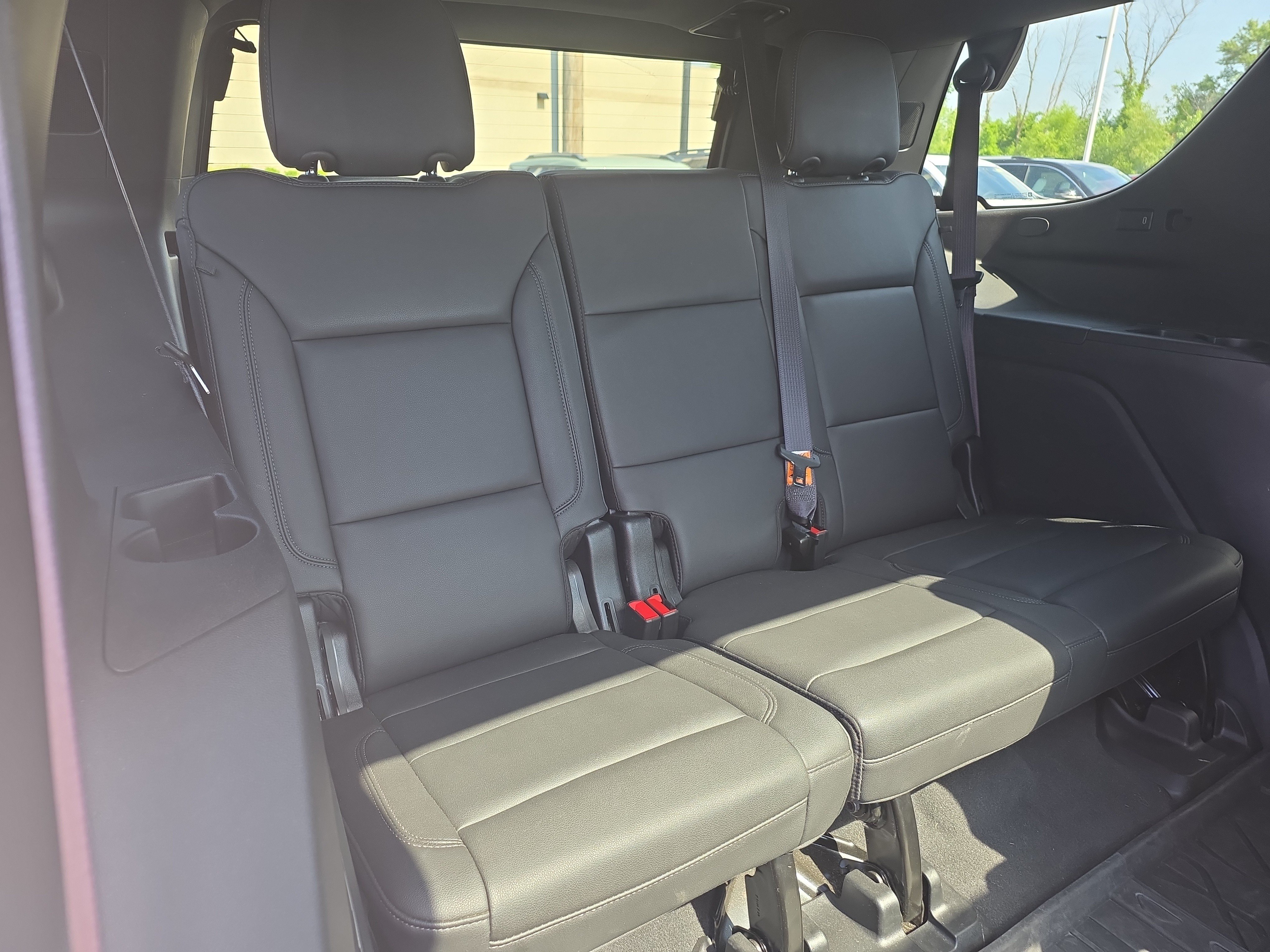 Used 2024 Summit White Chevrolet Z71 image 11
