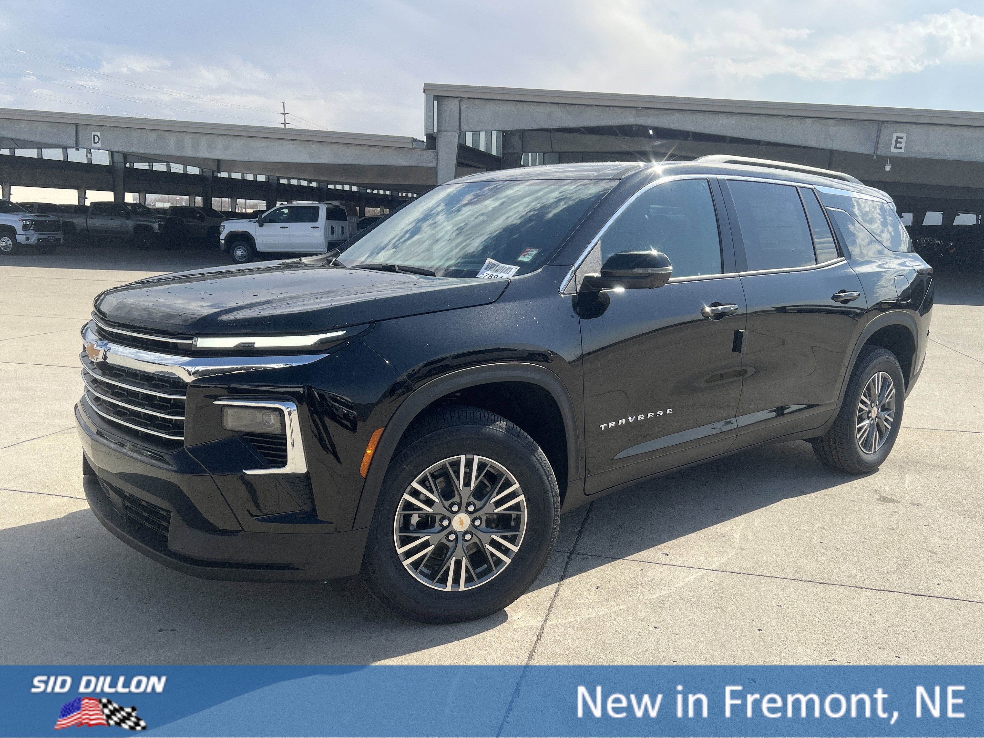 2026 Chevrolet Traverse AWD LT's photo