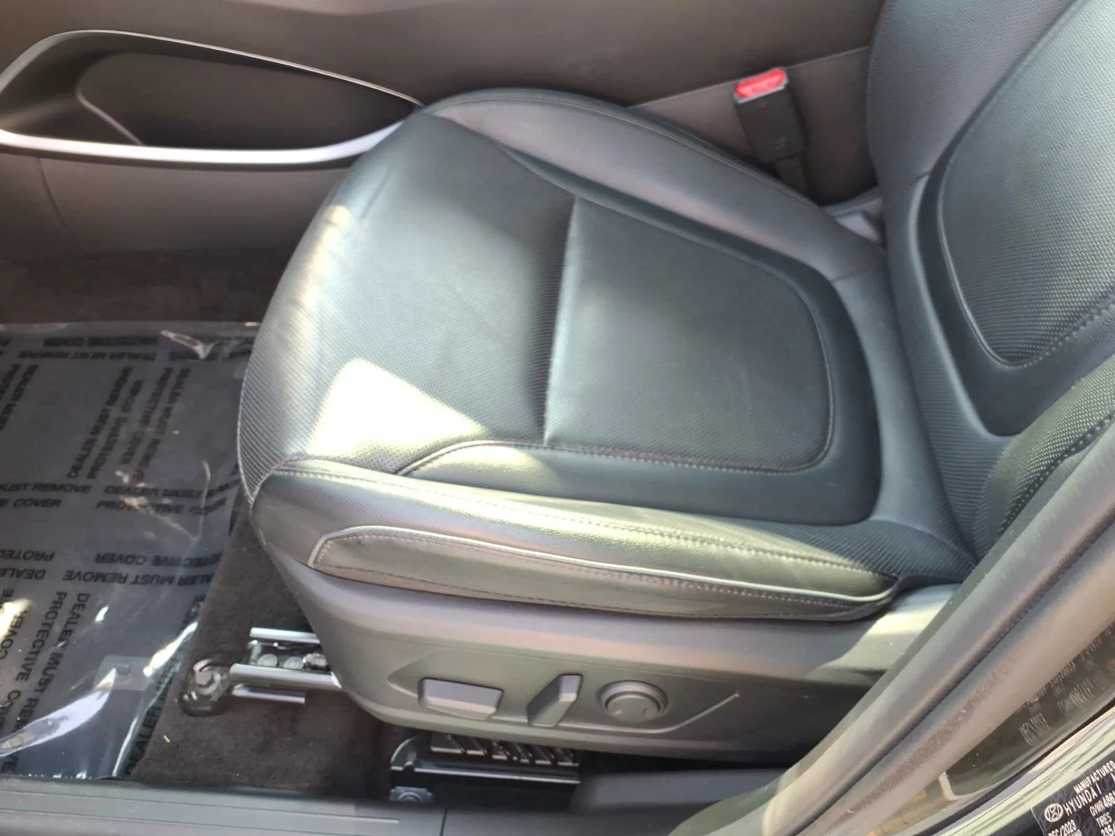 Used 2024 Black Pearl Hyundai Limited image 16