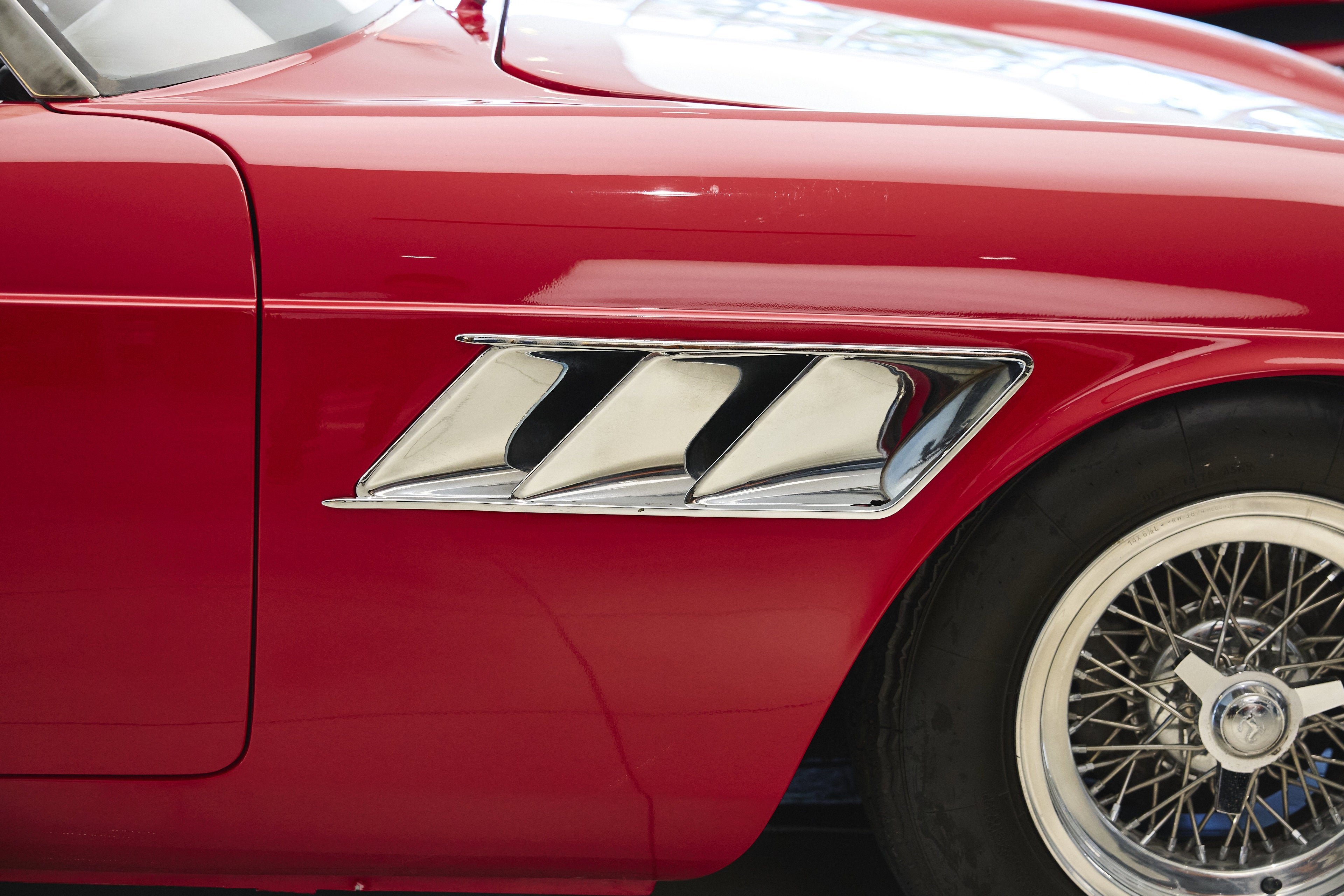 Used 1967 Rosso Ferrari  image 35