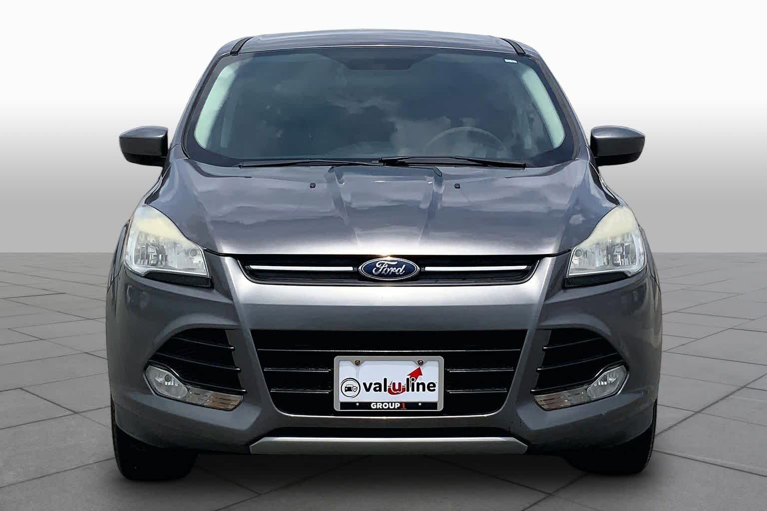 Used 2014 Sterling Gray Metallic Ford SE image 4