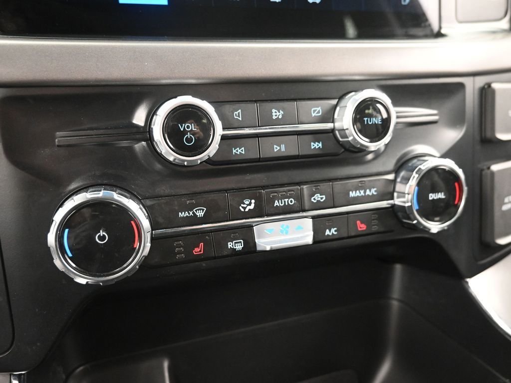 Used 2024 Black Ford XLT image 20