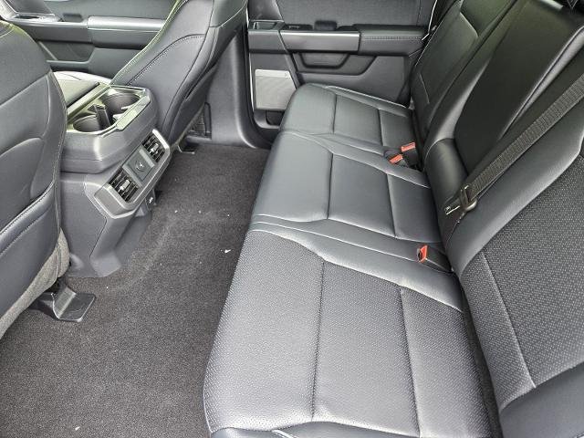 New 2026 Oxford White Ford Lariat® image 38