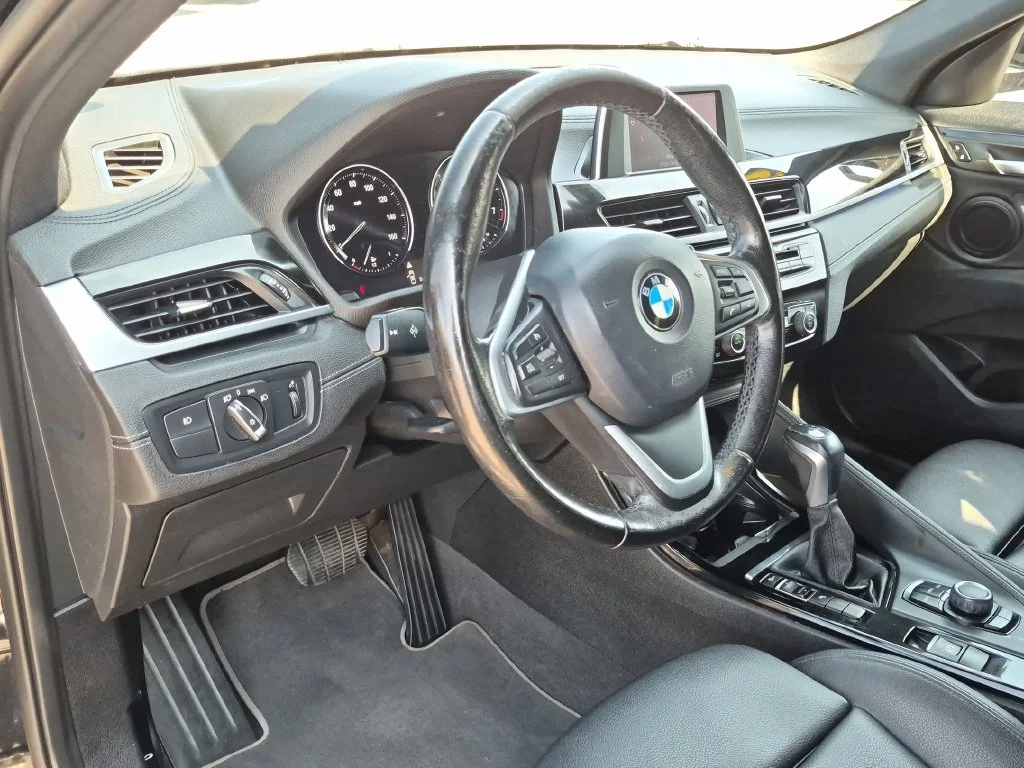 Used 2018 Black BMW sDrive28i image 34