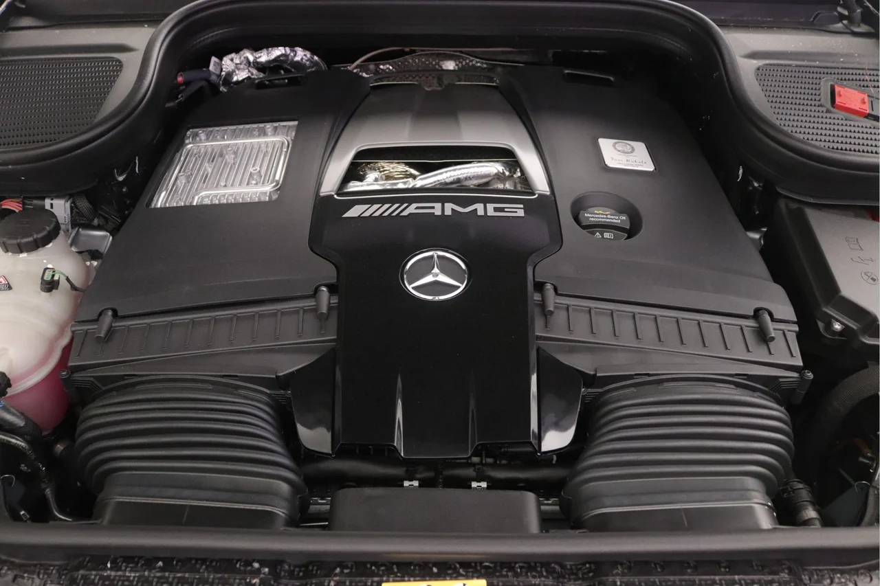 New 2026  Mercedes-Benz 63 AMG® 4MATIC® image 9