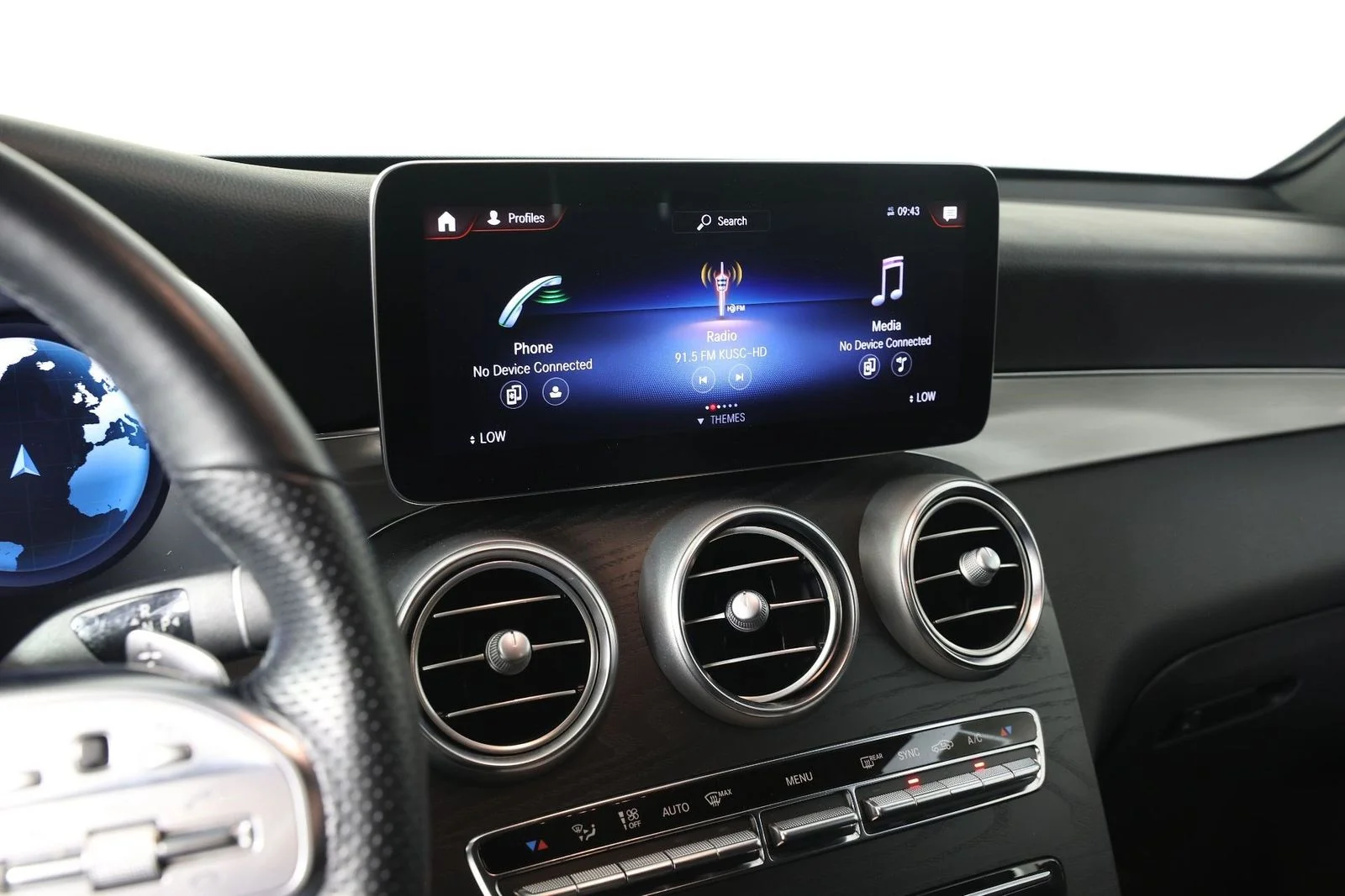 Used 2022 Black Mercedes-Benz GLC 300 image 13