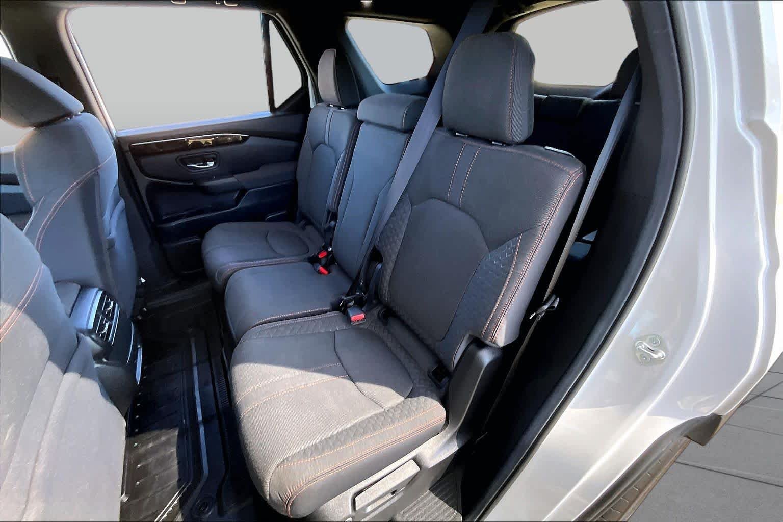 2025 Honda Pilot Sport - Photo 21