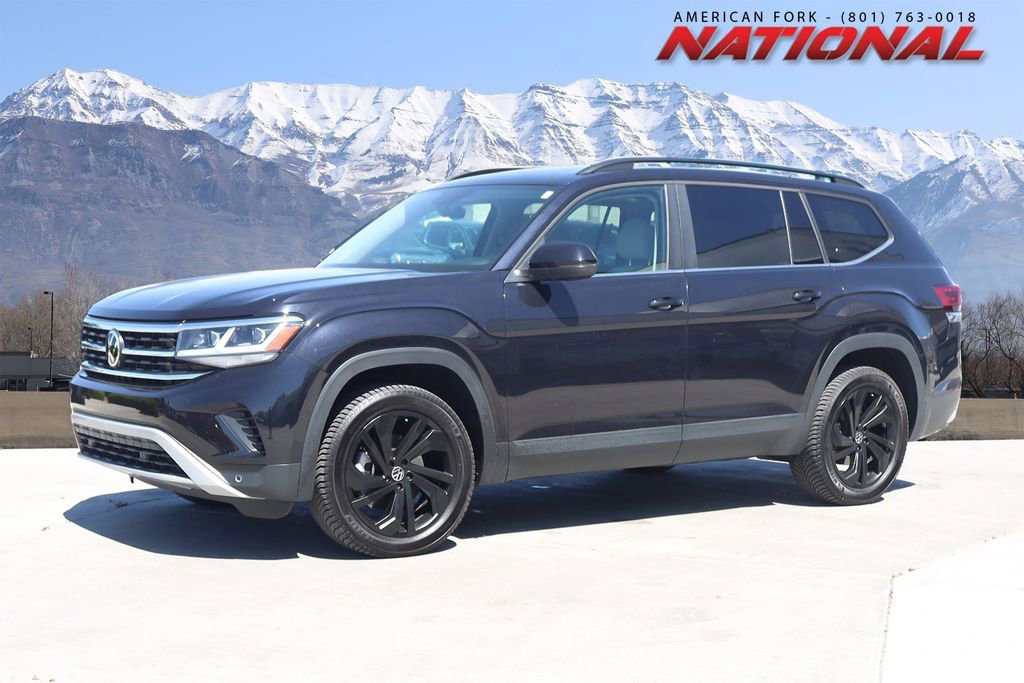 2022 Volkswagen Atlas 3.6L SE w/Tech 4MOTION's photo