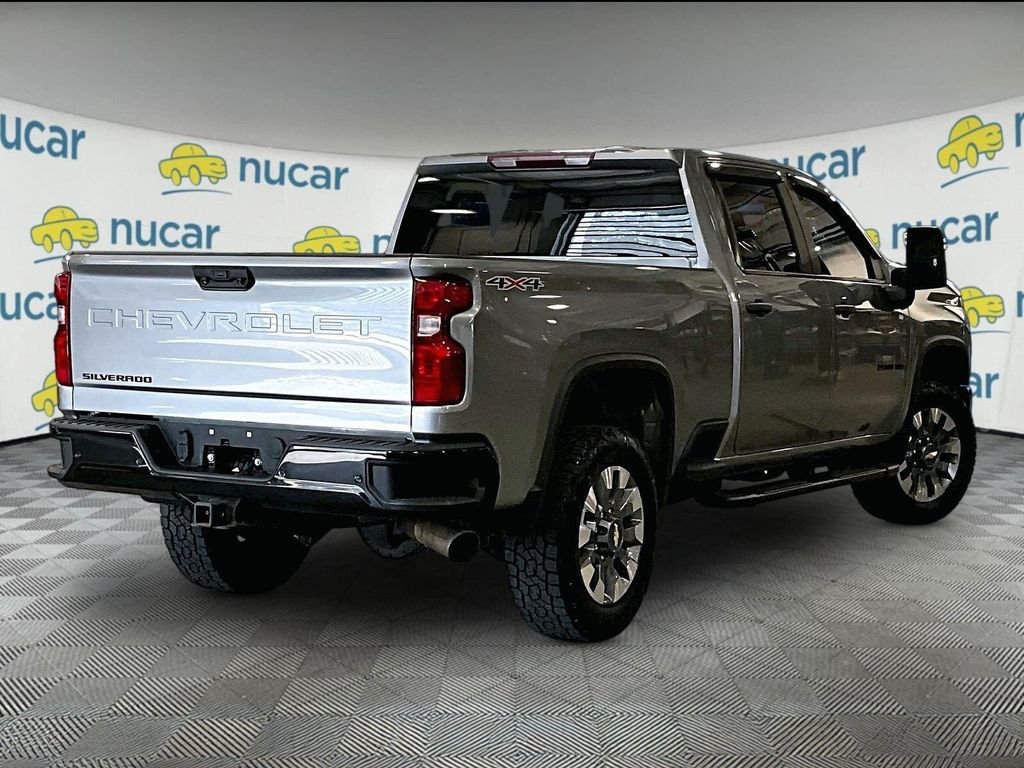Used 2024 Sterling Gray Metallic Chevrolet Custom image 6