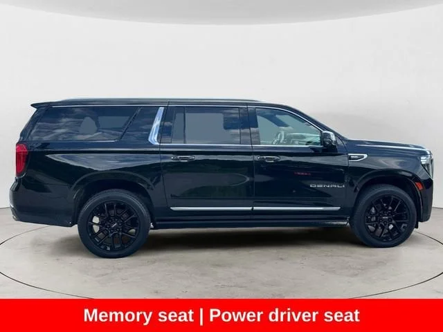 Used 2022 Onyx Black GMC Denali image 7
