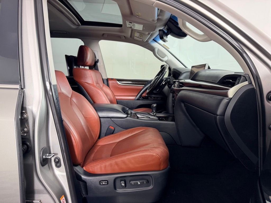 Used 2019 Silver Lexus 570 image 28