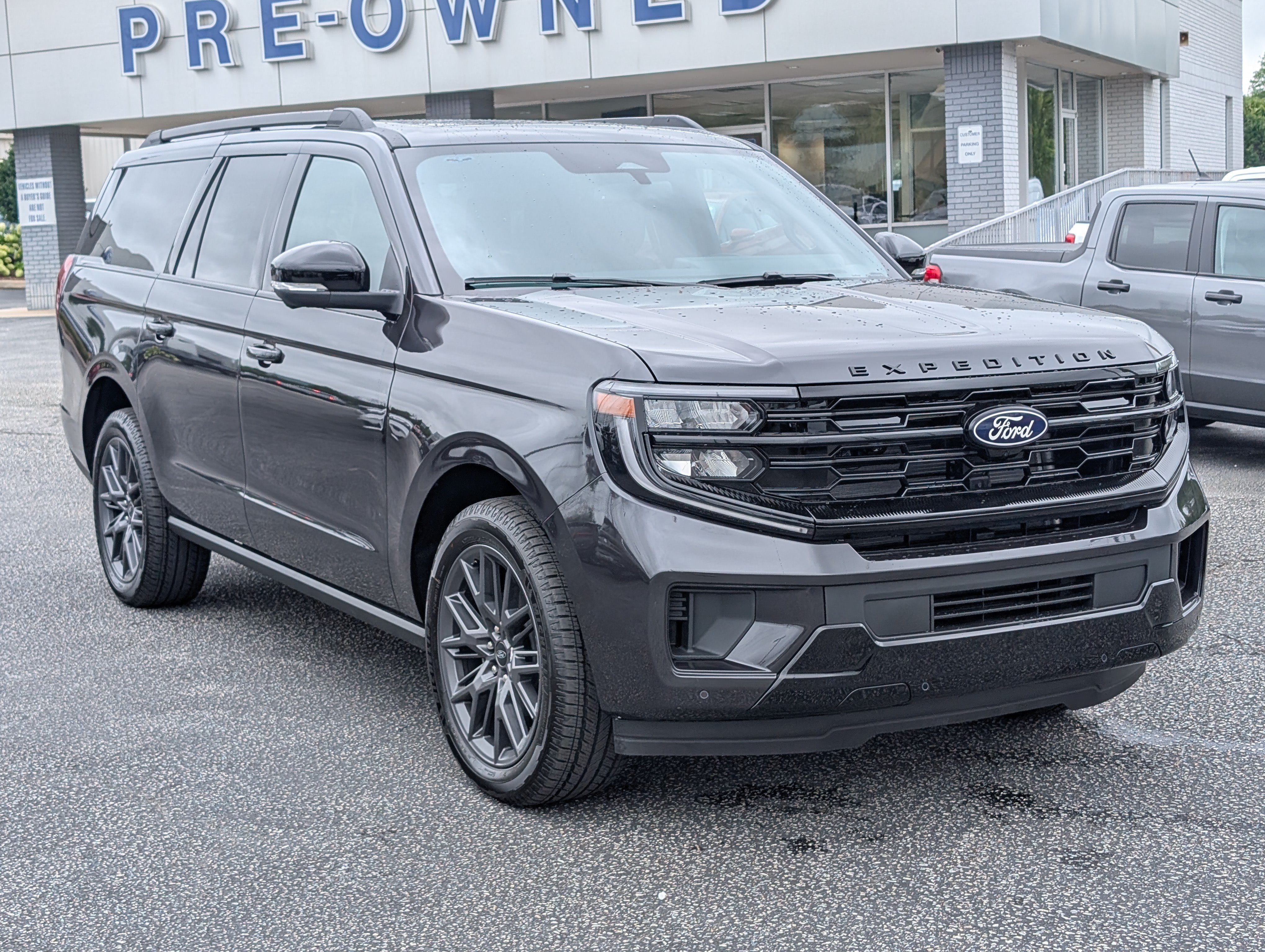 New 2027 Dark Matter Gray Metallic FORD Platinum image 4
