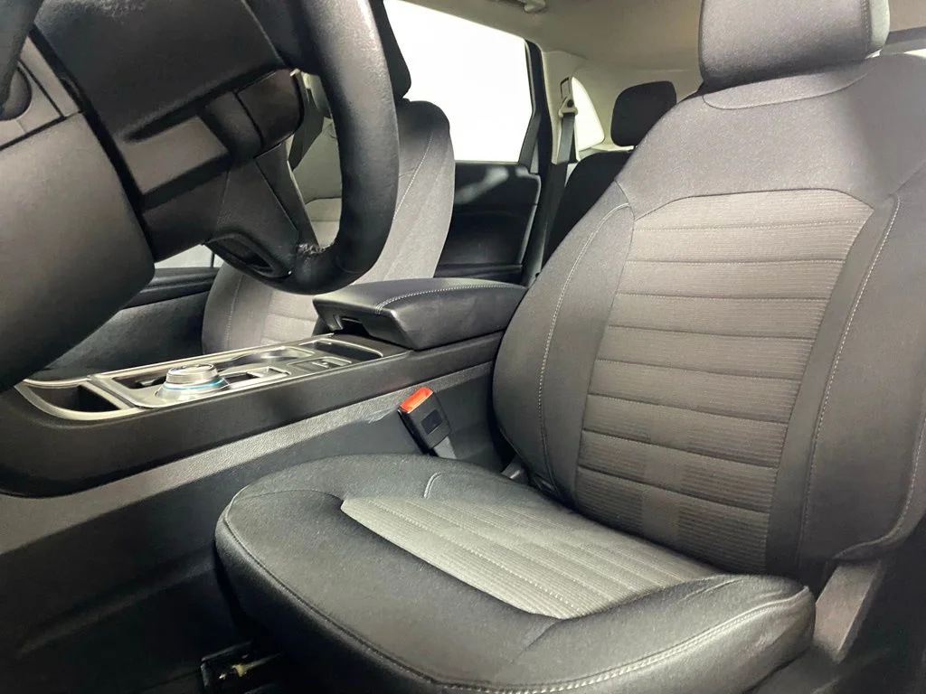 Used 2022 Black Ford SEL image 13