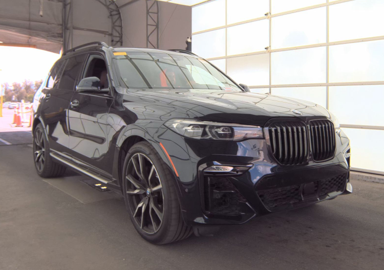 2021 BMW X7 xDrive40i's photo