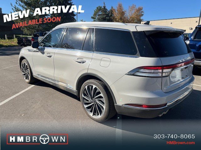 2022 Lincoln Aviator Reserve photo 3