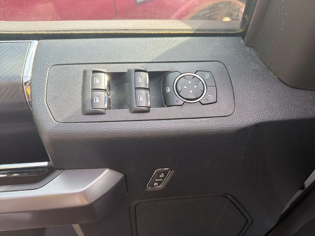 Used 2020 White Ford XLT image 19