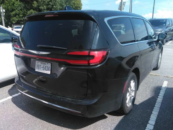 Used 2024 Black Chrysler Touring L image 3