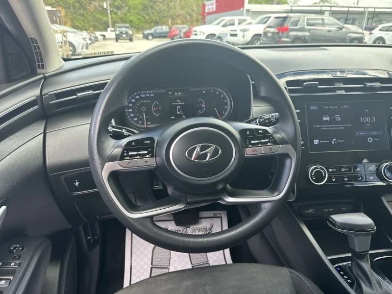 Used 2022 White Hyundai SEL image 22