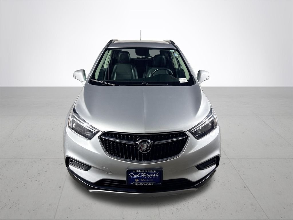 Used 2019 Silver Buick Preferred image 3