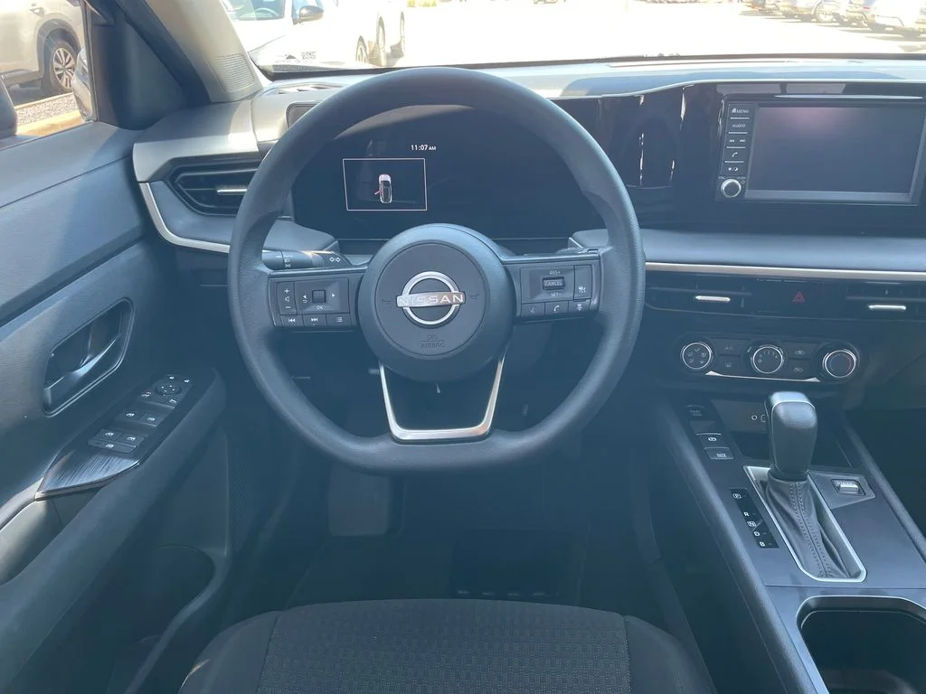 Used 2025 Blue Nissan S image 13