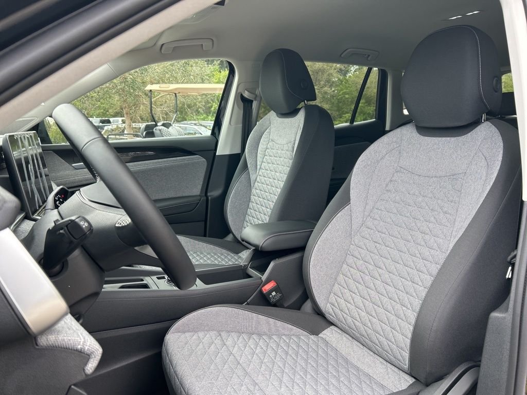 New 2026 Black Volkswagen 2.0T S image 19