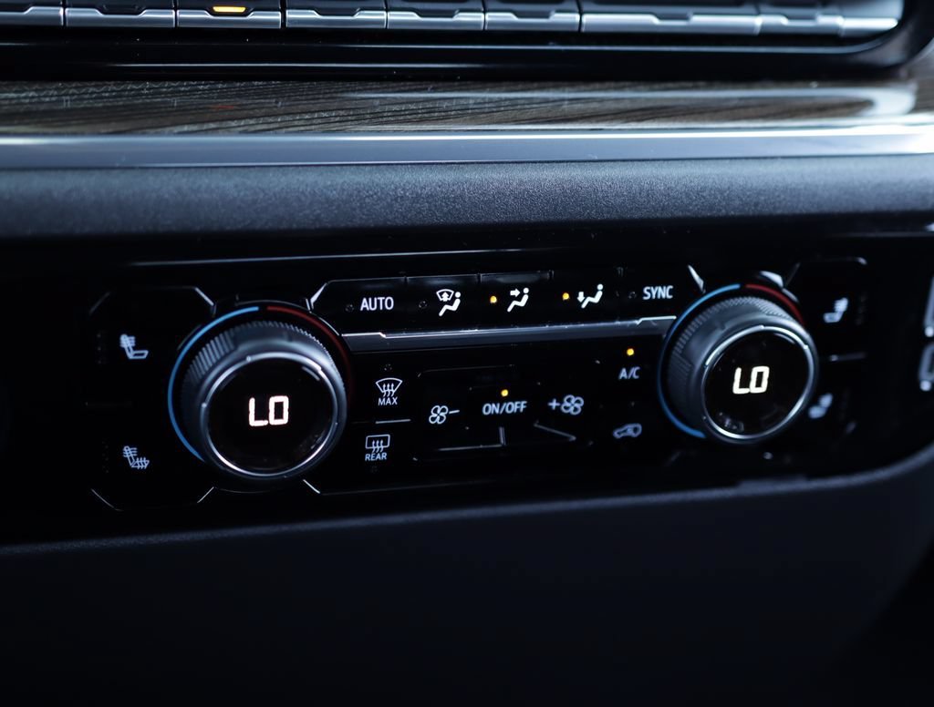 Used 2024 Black Chevrolet LT (2FL) image 17