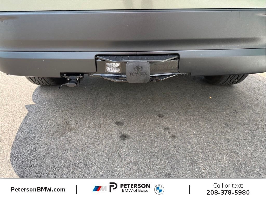 Used 2019 Green Toyota XLE image 13