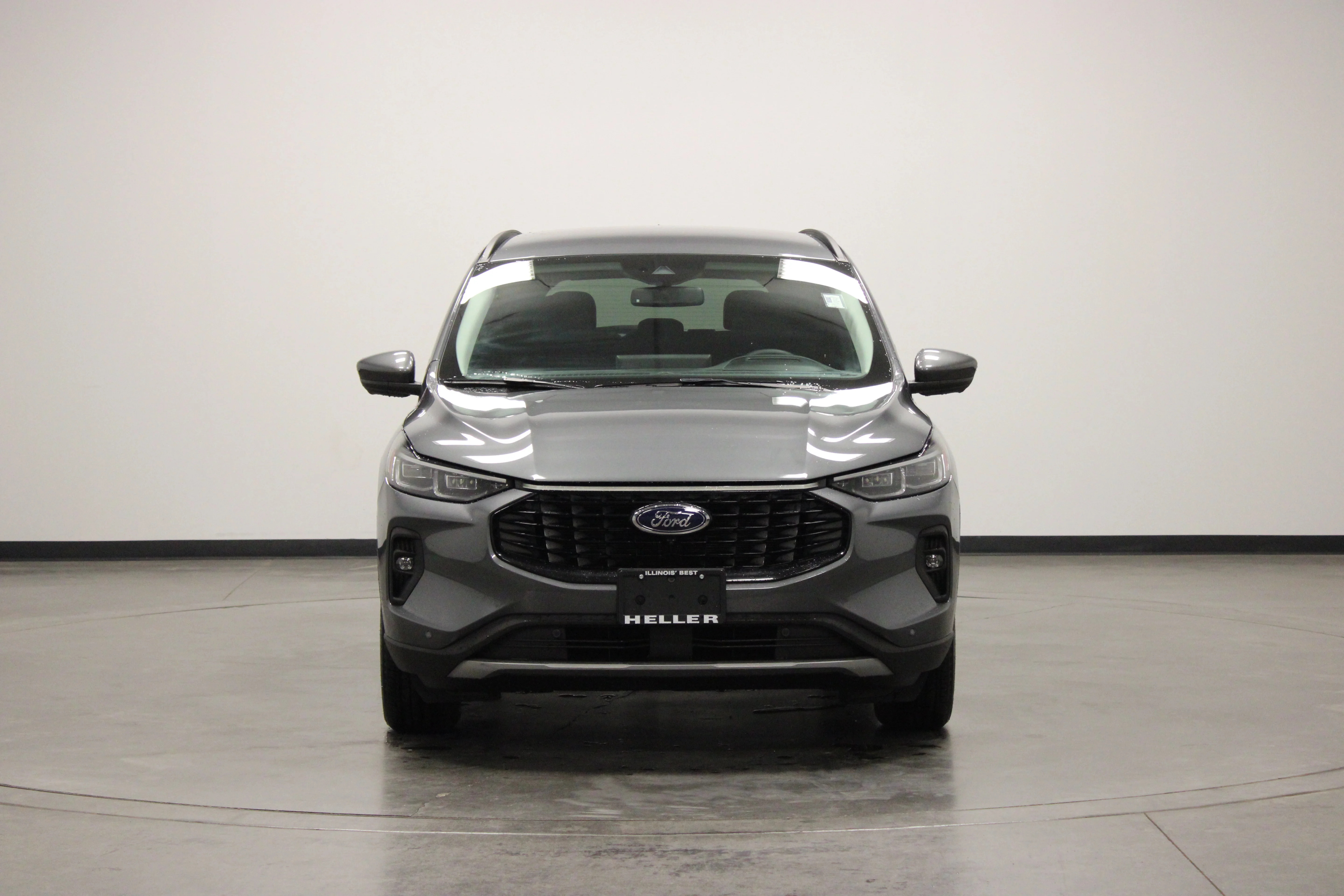 Used 2023 Gray Metallic Ford PHEV image 3