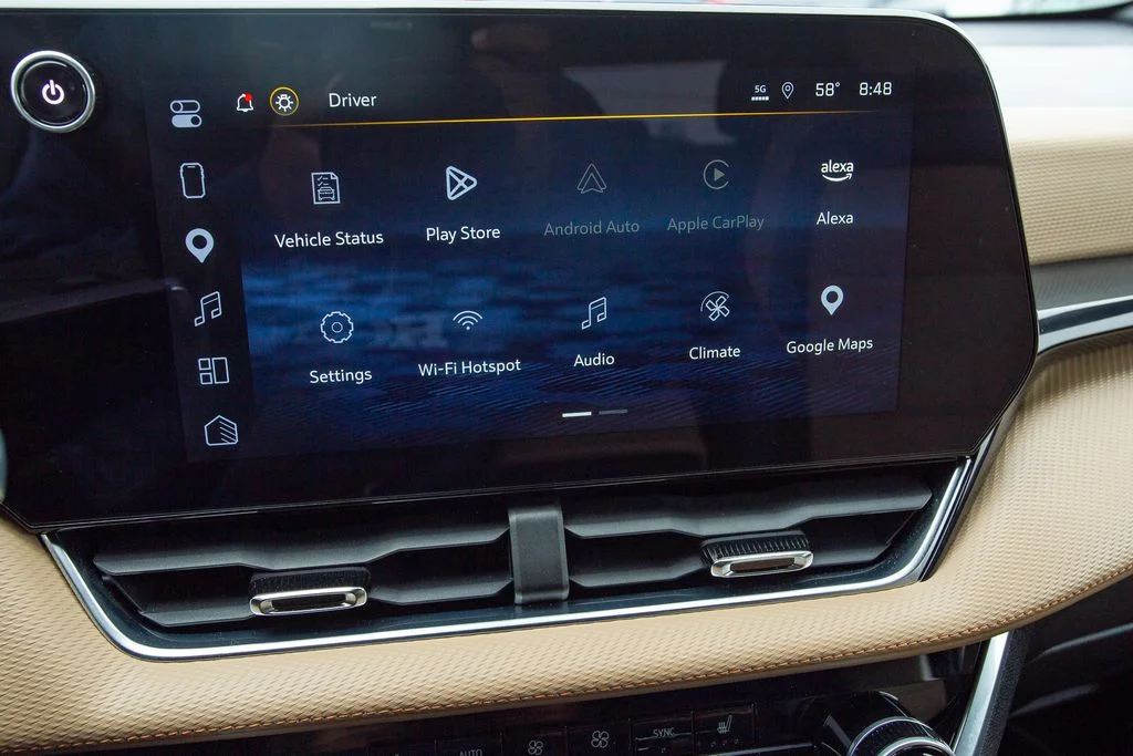 Used 2025 Black Metallic Chevrolet AWD ACTIV image 29