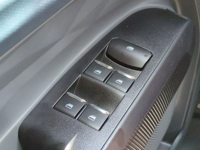 New 2026 Oxford White Ford XL image 22
