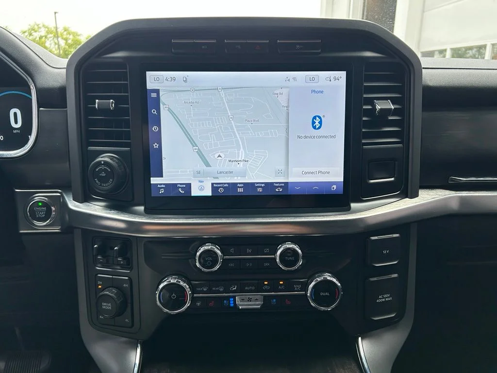 Used 2022 Black Ford Lariat image 19